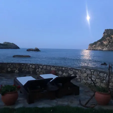 Yiannis Seafront Villa Paleokastritsa Вилла Палеокастрица