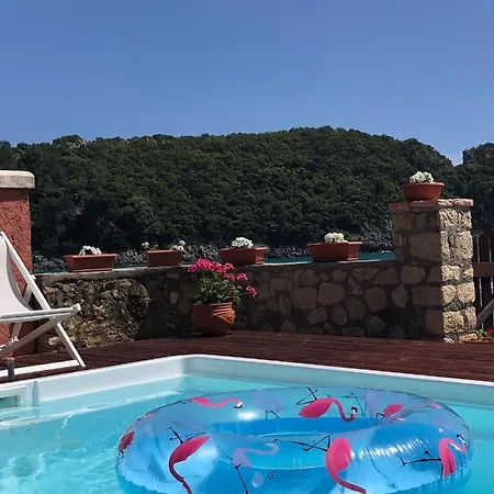 Paleokastritsa beach villa Yannis