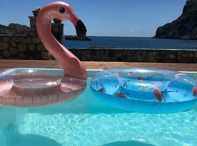 Yiannis Seafront Villa Paleokastritsa فيلة