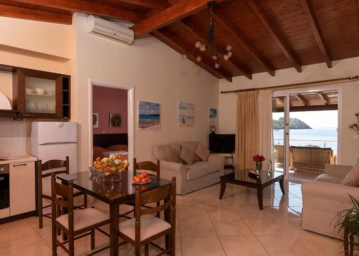Yiannis Seafront Villa Paleokastritsa * Παλαιοκαστρίτσα