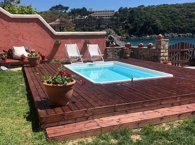 Yiannis Seafront Villa Paleokastritsa Βίλα